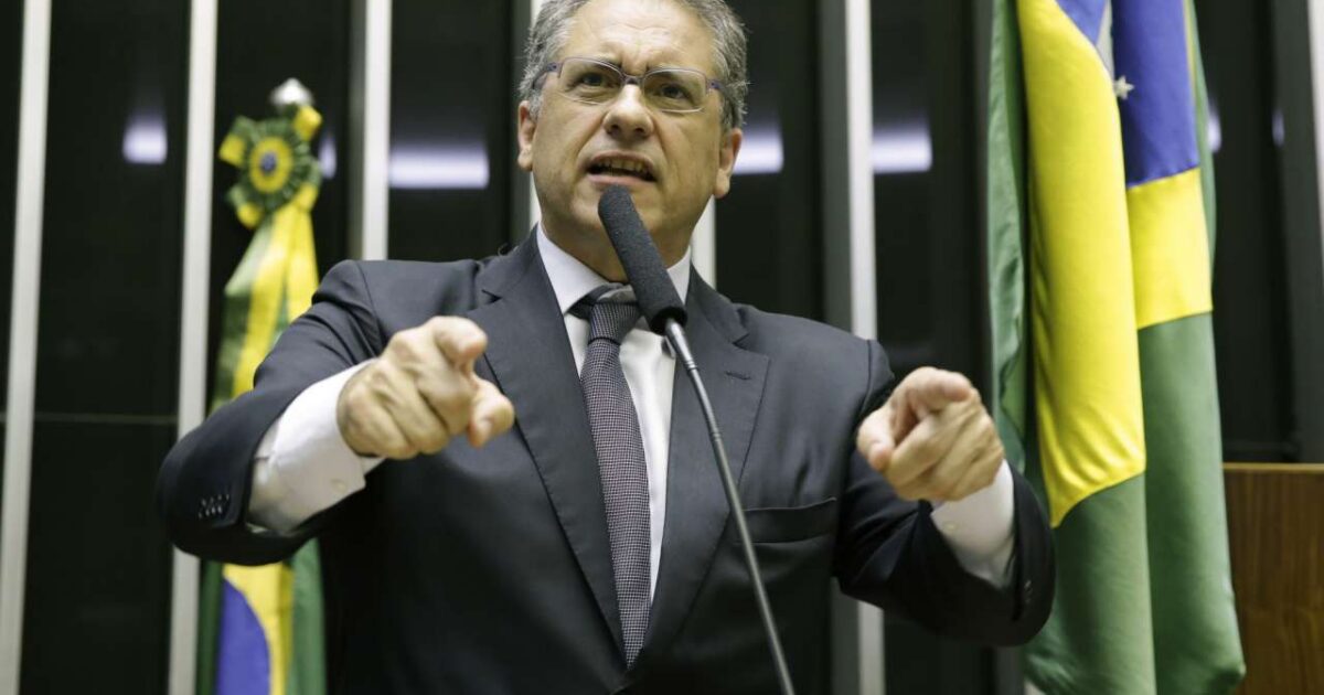 Tribunal derruba liminar que suspendia negócio Boeing-Embraer