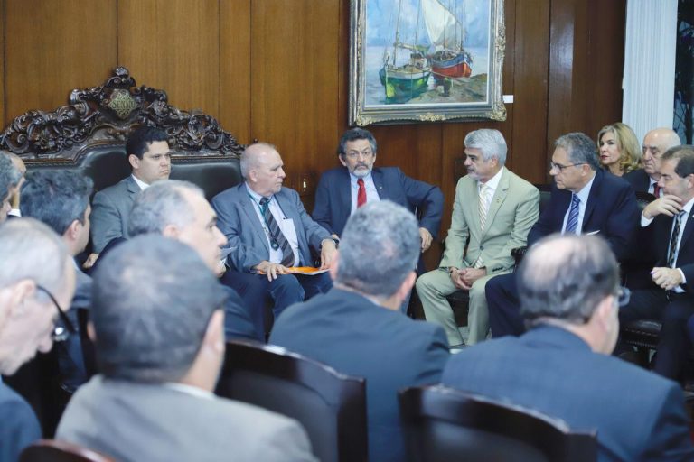 Zarattini defende derrubar MP de Bolsonaro que ataca sindicatos