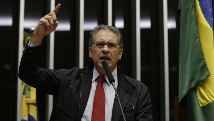 Zarattini considera que acordo entre Brasil e EUA é um risco para a soberania nacional