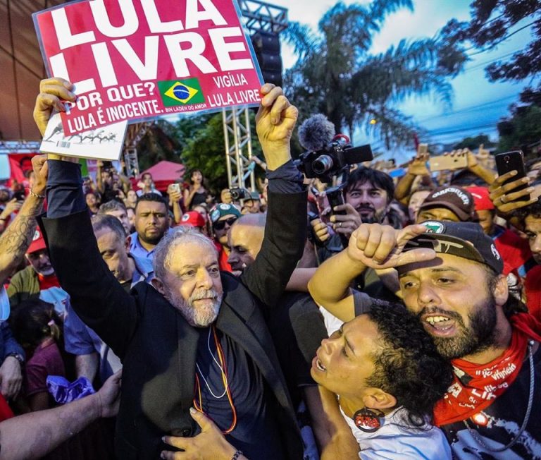 Ao vivo| Acompanhe mobilização em São Bernardo; Lula Discursa às 15h