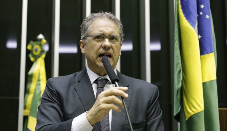 Mais imposto: Bolsonaro quer retornar com a CMPF