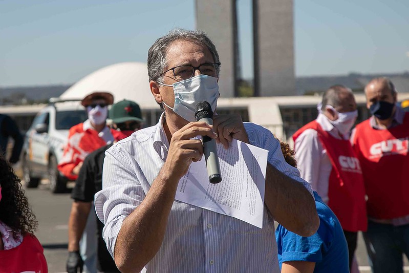 Sindicatos fazem manifestação em Brasília e São Paulo pela prorrogação da desoneração da folha pagamento