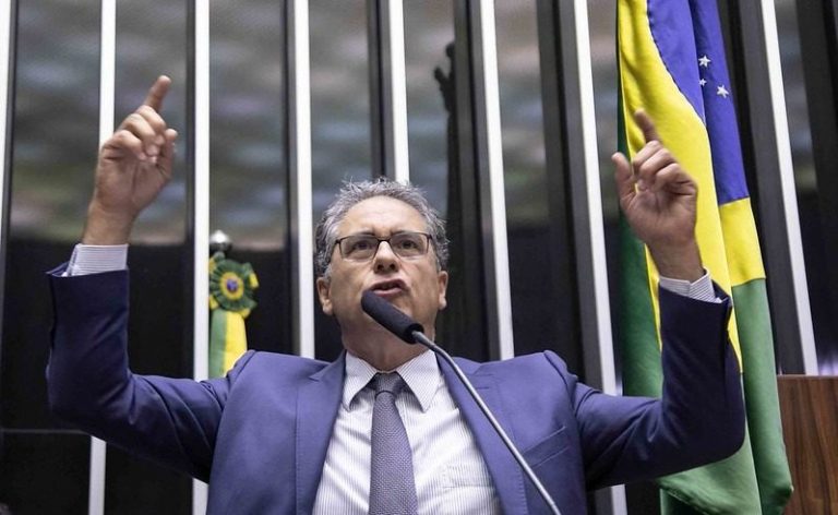 Zarattini quer barrar arapongagem criminosa do governo Bolsonaro
