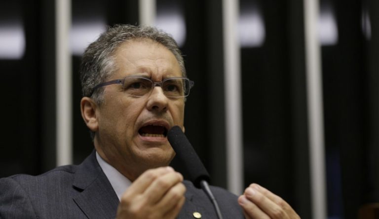 Incompetência do governo Bolsonaro provoca aumento de preço dos produtos da cesta básica
