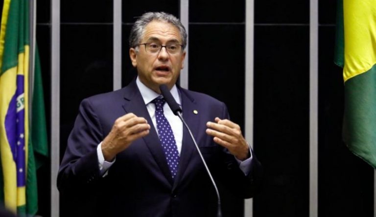 Zarattini defende auxílio emergencial de R$ 600,00 e denuncia Bolsonaro por desprezar drama de milhões de brasileiros