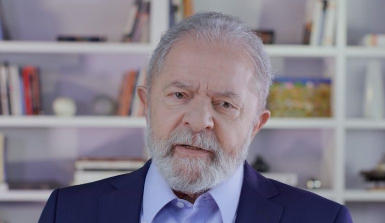 Lula: Se quisermos ter um futuro de justiça e democracia, precisamos combater e superar o racismo