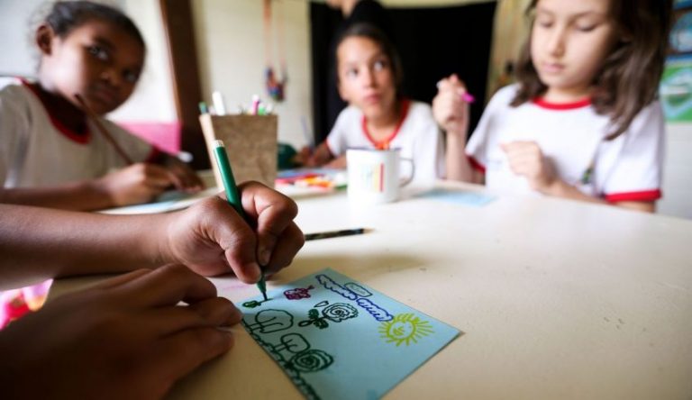 Regulamentação: PT denuncia desfiguração do Fundeb com transferência de recursos públicos para a iniciativa privada