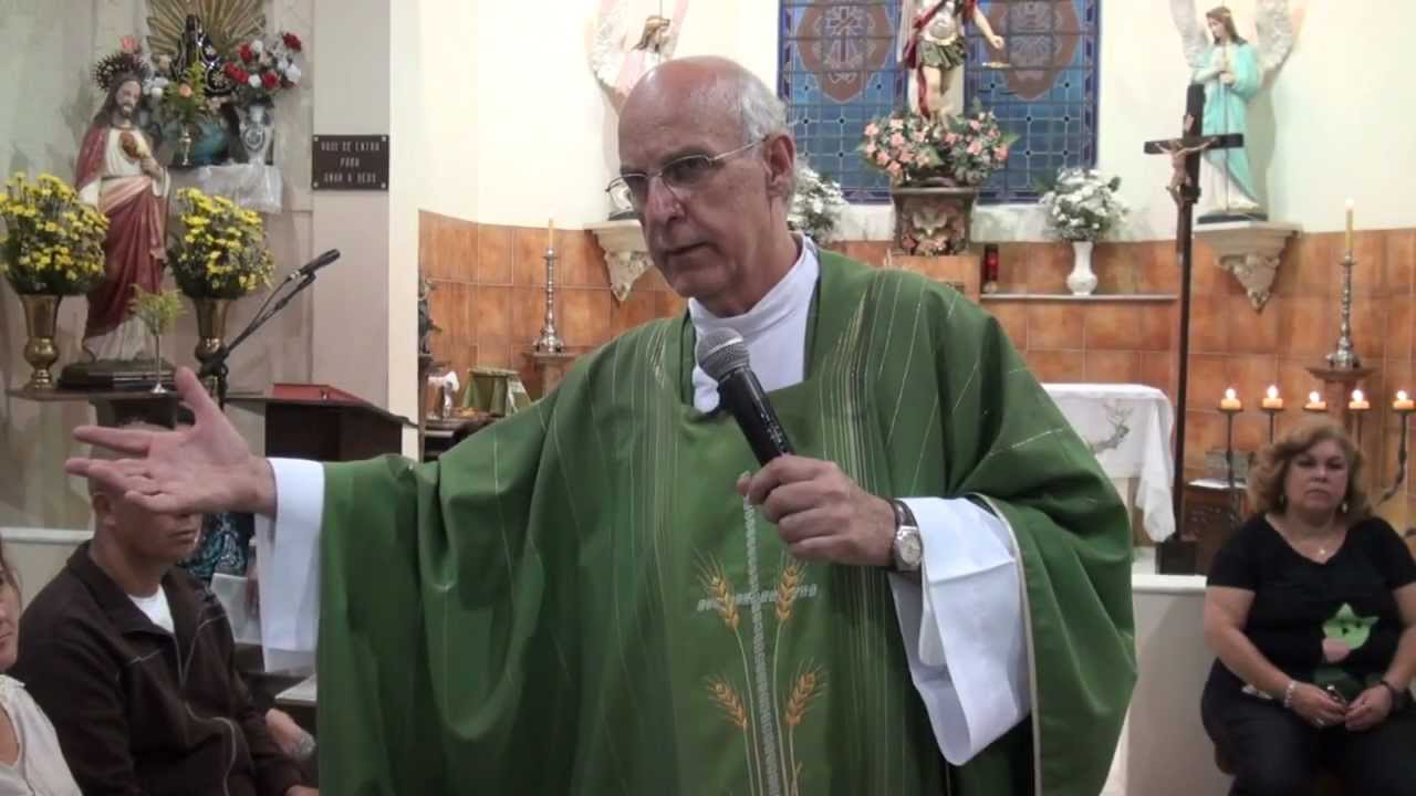 Padre Julio Lancellotti faz sermão histórico contra política de Bolsonaro sobre armas