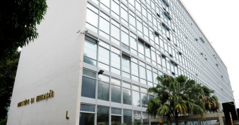 Educação é o ministério com mais recursos bloqueados pelo governo Bolsonaro
