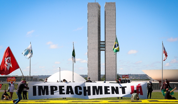 Pedido coletivo de impeachment será apresentado dia 30 de junho