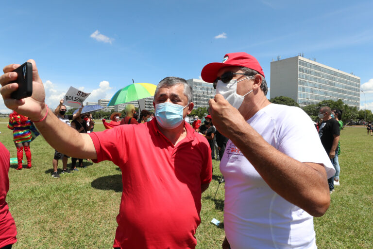 Distritão e semipresidencialismo: tutela e bloqueio da democracia