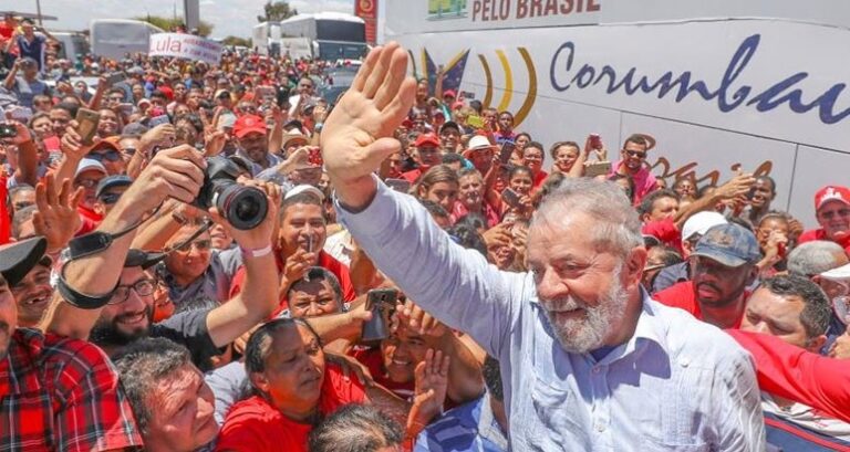 Liderança de Lula na corrida eleitoral simboliza esperança e desenvolvimento com inclusão social