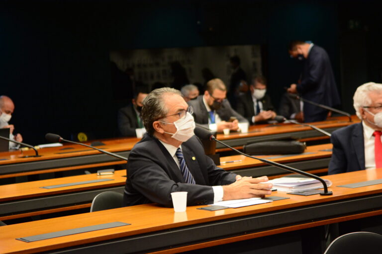 Comissão de Relações Exteriores analisa execução de programa nuclear e de submarinos da Marinha