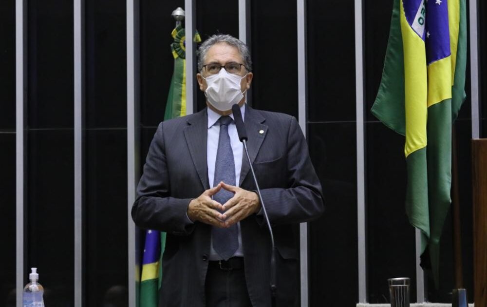 Petrobras: a serviço dos especuladores e de manter o lucro exorbitante dos acionistas, por Carlos Zarattini