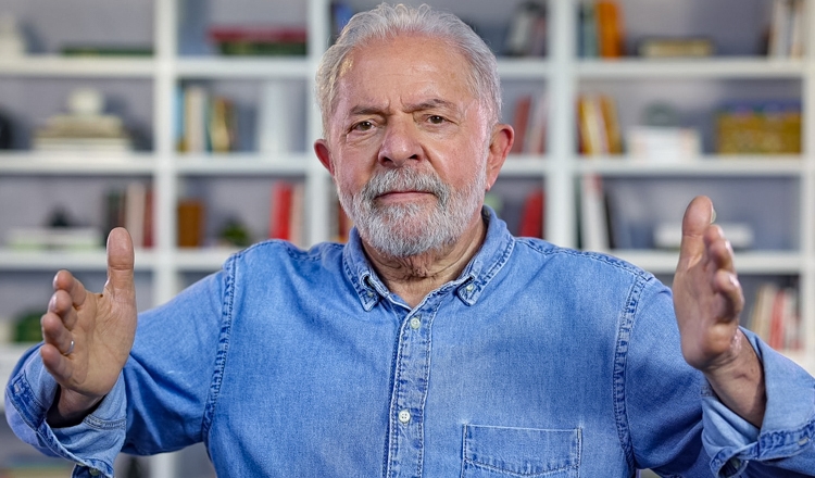 “O tempo deu razão a Lula”, afirma editorial do espanhol El País