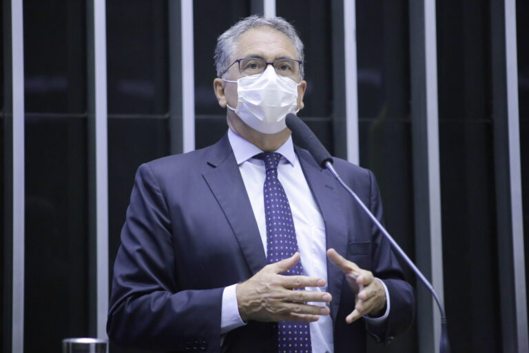Gás de cozinha subiu 50% em dois anos; aumentam acidentes com álcool