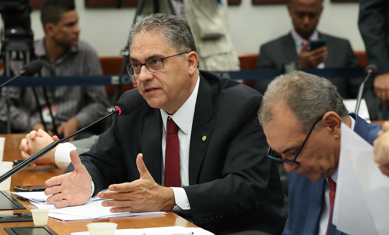 Presidente da Petrobras não consegue justificar o desmonte da empresa, diz deputado Carlos Zarattini