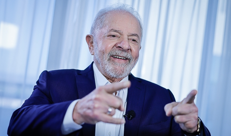 Lula: Brasil precisa voltar à normalidade para retomar crescimento