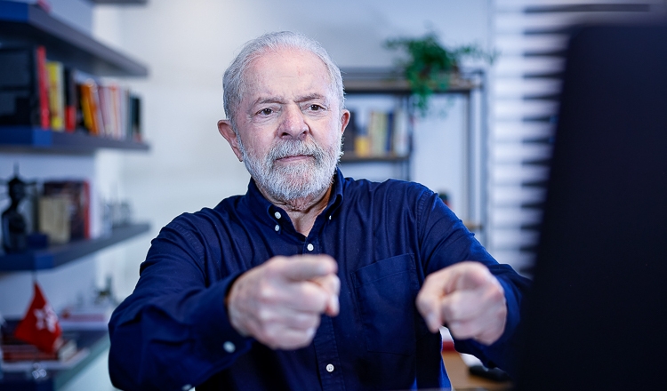 Lula: “Quando vamos ser uma nação independente de verdade e soberana?”