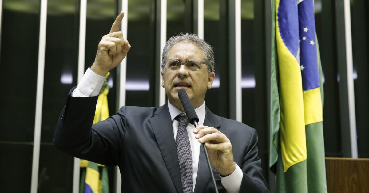 Zarattini: “Auxílio Brasil exclui famílias e não resolve a crise econômica”