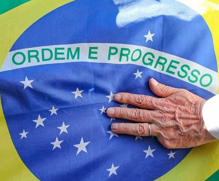 Por que é urgente aprovar a PEC do Bolsa Família? Porque tem 33 milhões de pessoas passando fome