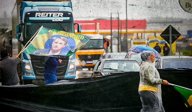 Bolsonaro atenta contra o Brasil ao promover bloqueio de estradas