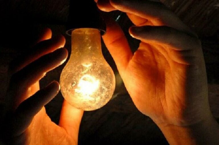 85% dos brasileiros sofrem com preços altos das contas de luz e reduzem consumo
