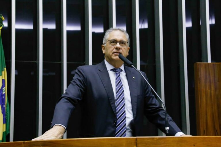 “Vitória de Lula é esperança de justiça social e fortalecimento da democracia”, defende Zarattini