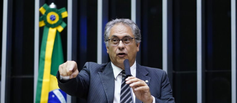 Petistas defendem sigilo de imagens para preservar investigações dos atos terroristas contra os Poderes da República