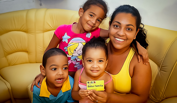 Bolsa Família: extra de R$ 150 beneficiará 8,9 milhões de crianças