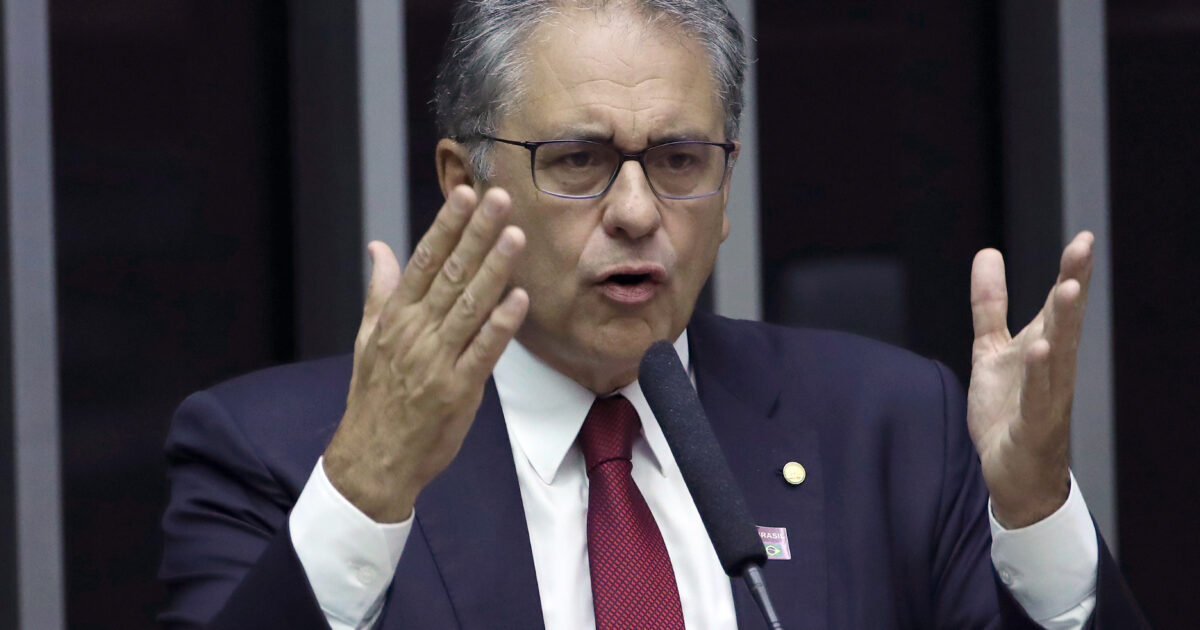 Zarattini reage a ataques contra ministérios do Meio Ambiente e Povos Indígenas: “a luta não terminou”