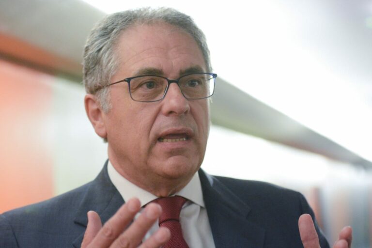 PL das Fake News precisa ser aprovado para acabar com a incitação ao ódio e violência, garante Zarattini