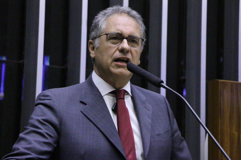 Zarattini apresenta projeto para baratear o preço do gás de cozinha