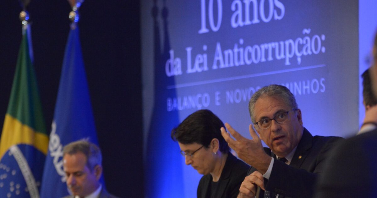 Lei Anticorrupção foi usada de forma política pela Operação Lava Jato, critica Zarattini
