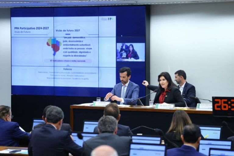 Taxação de super-ricos promove redução de injustiças tributárias no Brasil, defende Zarattini