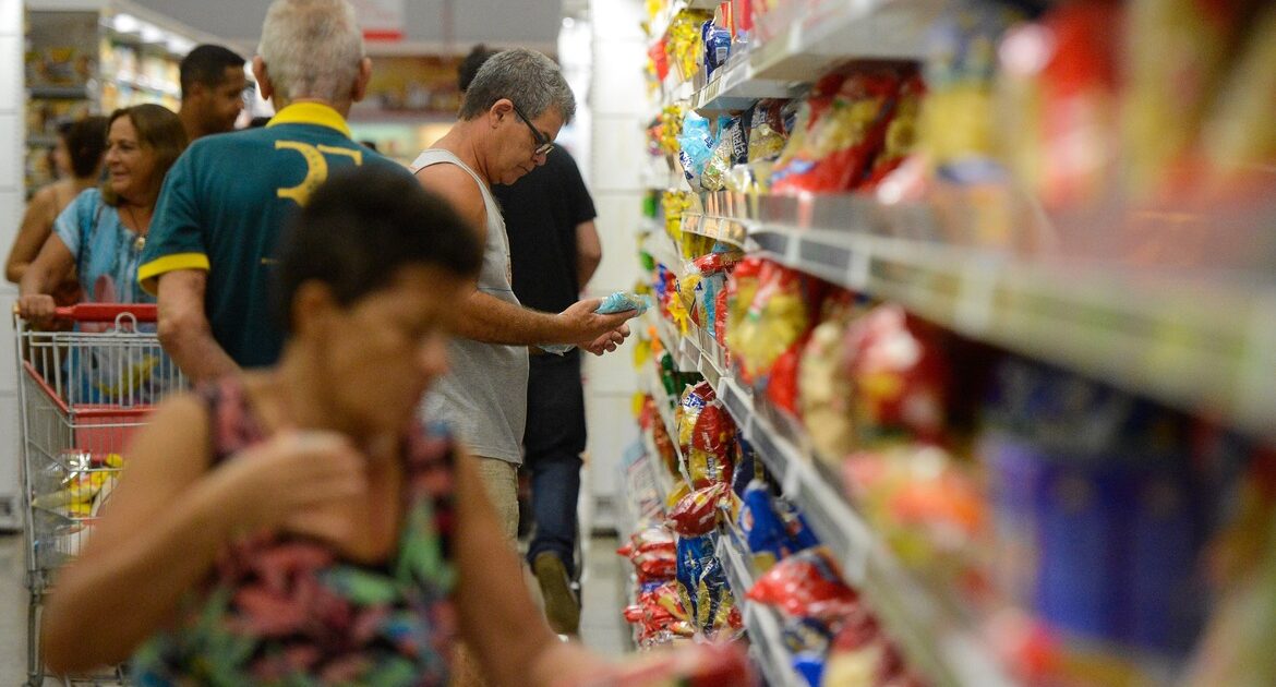 Para 53% dos brasileiros, economia deve melhorar nos próximos 6 meses