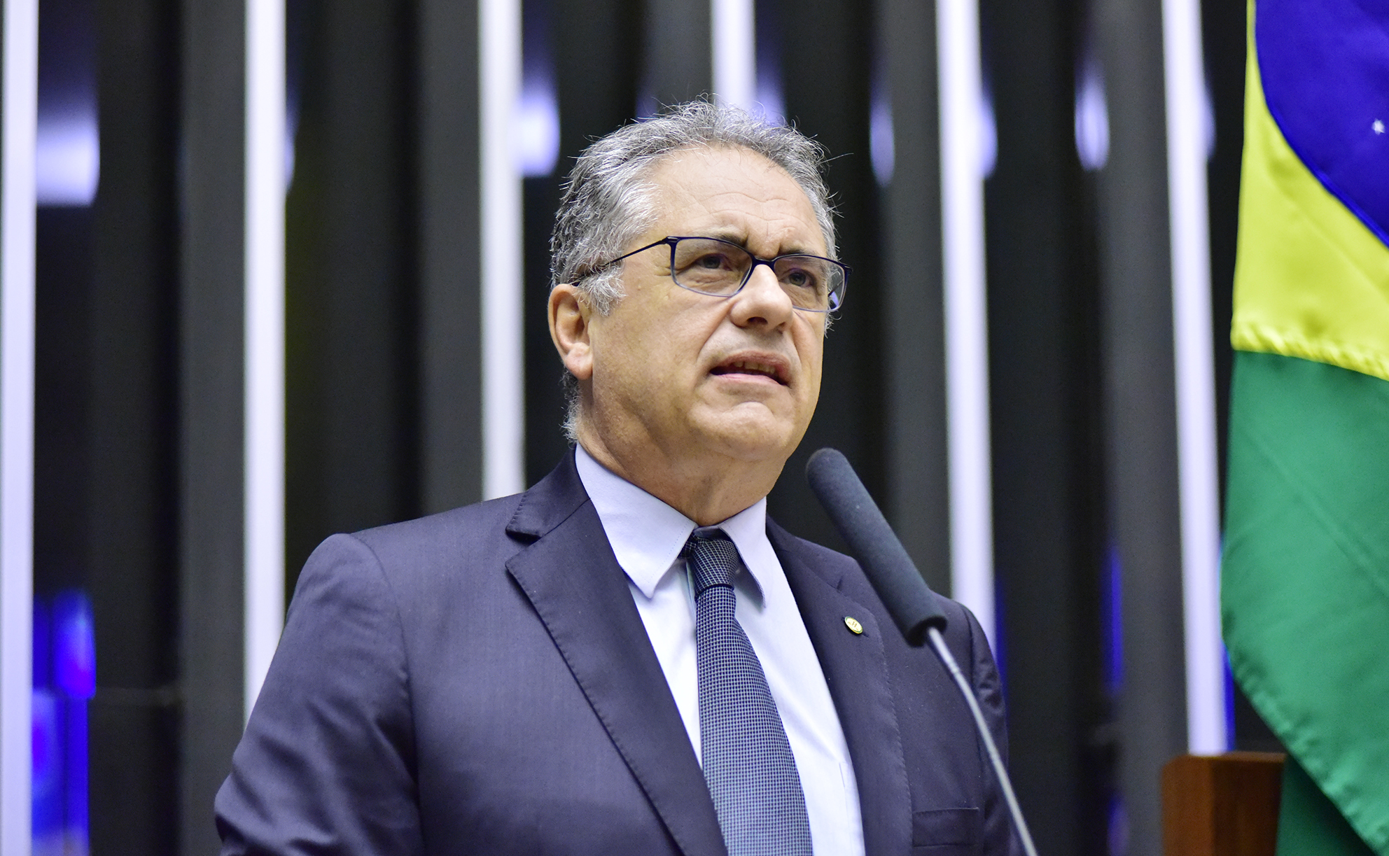 Zarattini defende que o Congresso fiscalize com mais rigor as agências de inteligência no Brasil