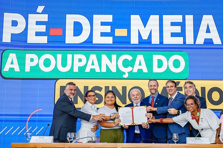 Lula: “Investir em Educação é salvar uma cidade, um estado e um país”