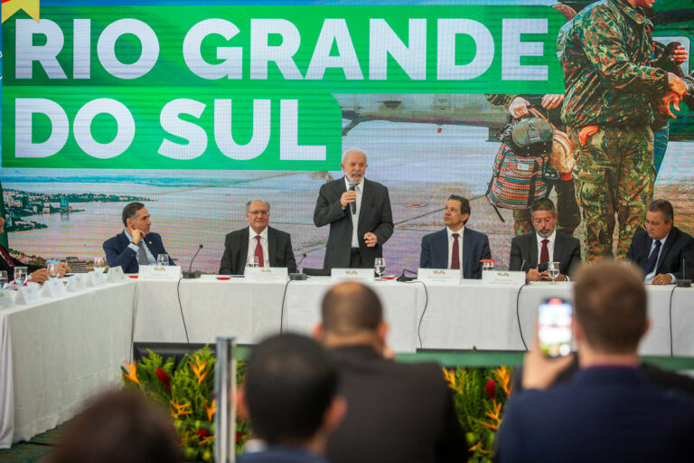 Governo federal anuncia R$ 50 bi em investimentos para reconstrução do Rio Grande do Sul