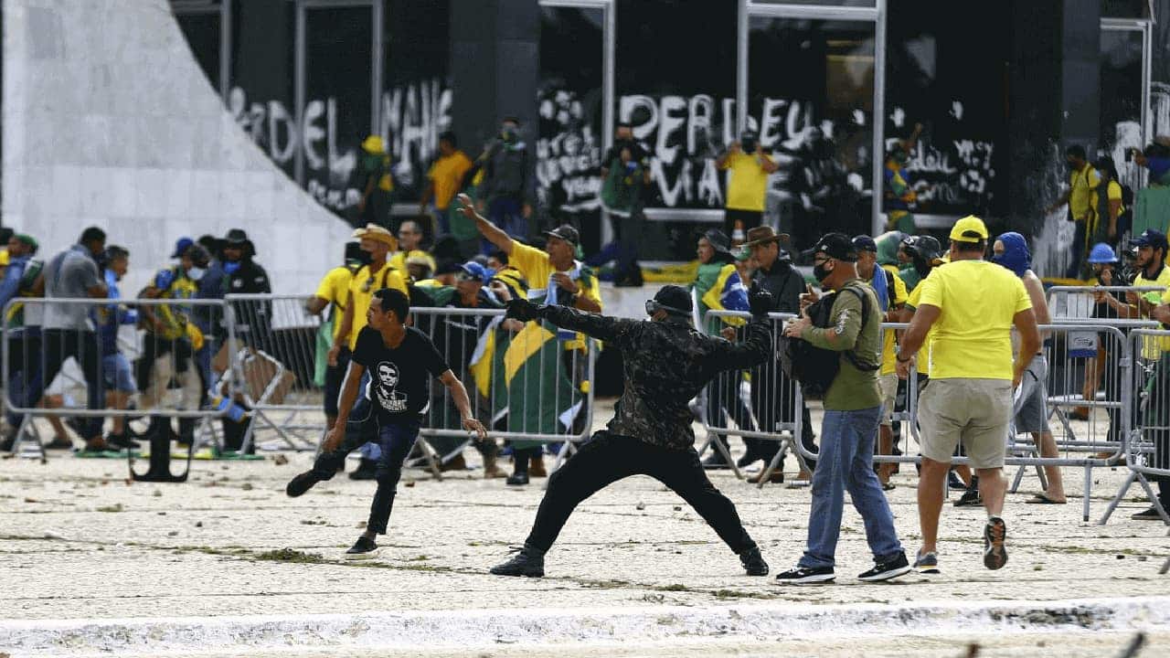 Sem Anistia: Zarattini defende punição rigorosa após novo ataque à sede dos Três Poderes