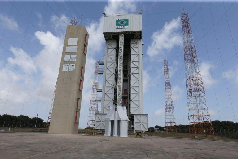 Comissões debatem criação de empresa pública do setor aeroespacial, a Alada