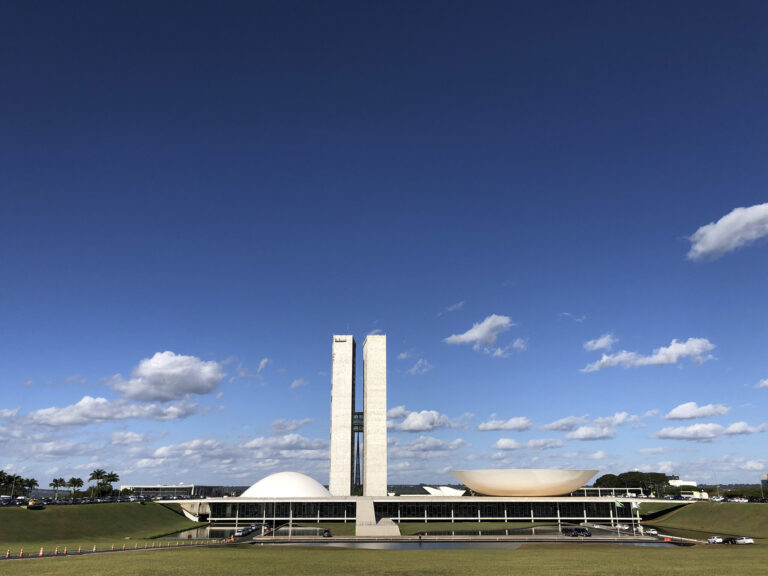 Senado avança na regulamentação da prática do lobby no Brasil