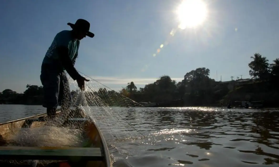 Zarattini garante diálogo e apoio aos pescadores durante análise da MP 1303
