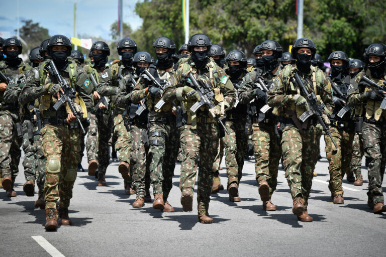 Dia do Soldado: Zarattini celebra papel das Forças Armadas na defesa do país