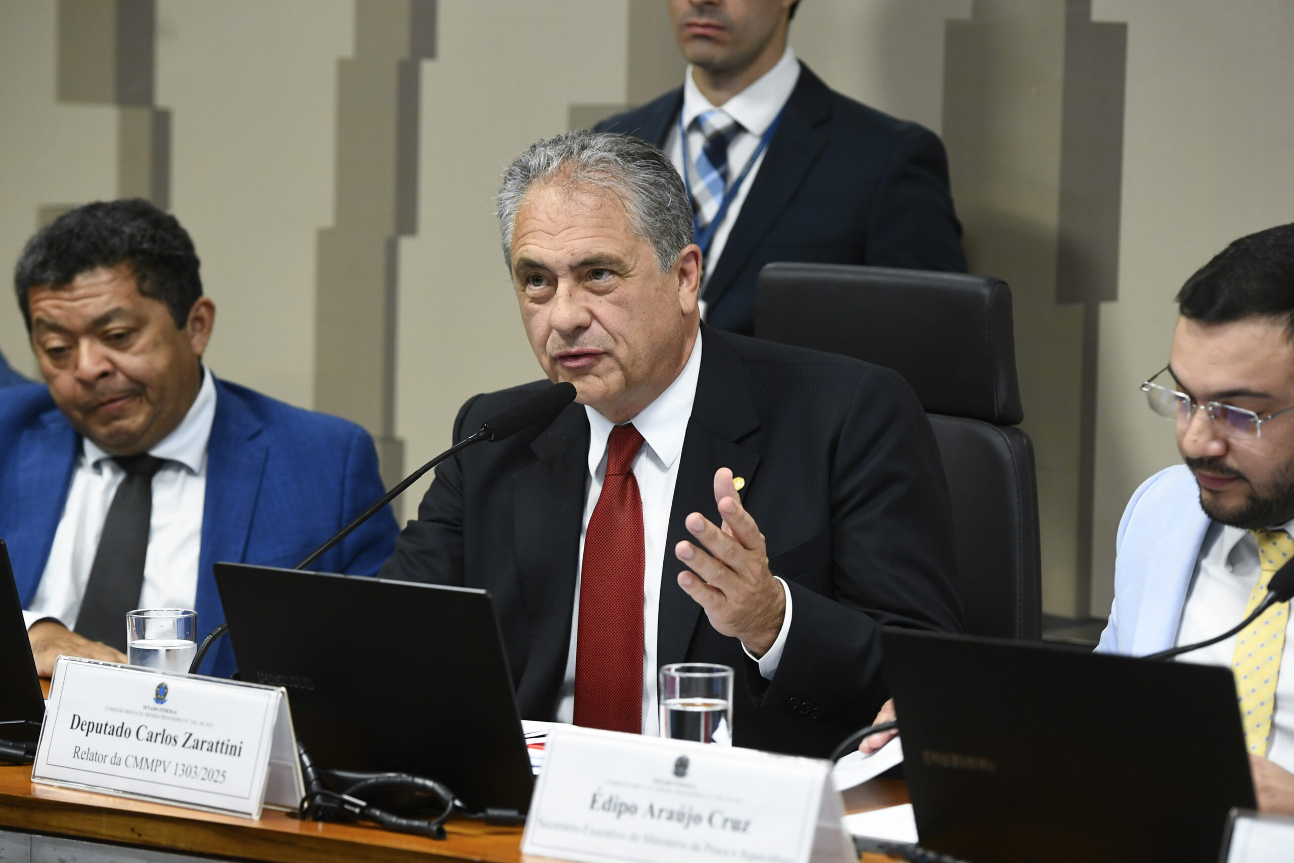 Seguro-defeso: Zarattini defende benefício e promete medidas contra fraudes