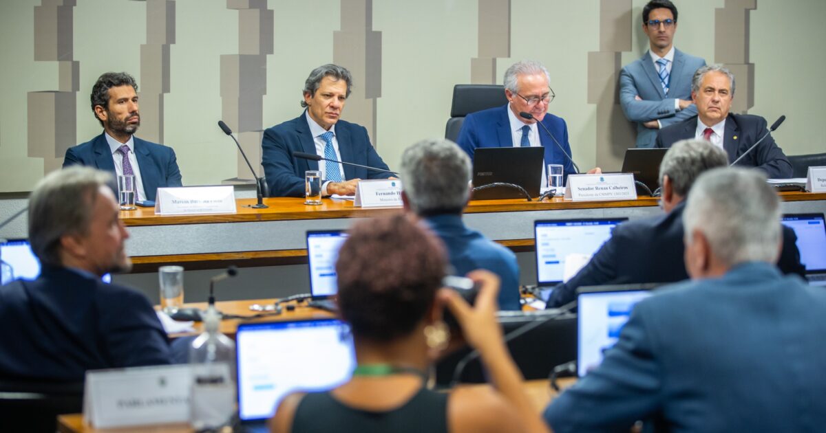 Zarattini defende justiça tributária em comissão que analisa MP 1303