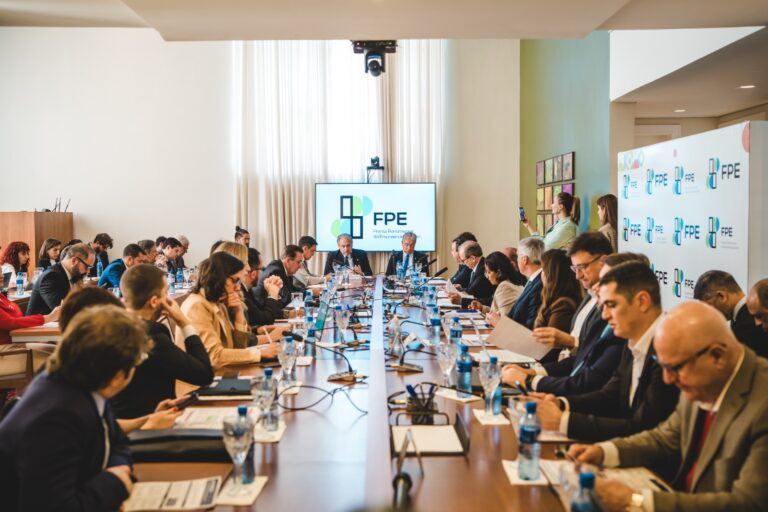 Zarattini reforça compromisso com justiça fiscal e cobrança de impostos sobre investimentos
