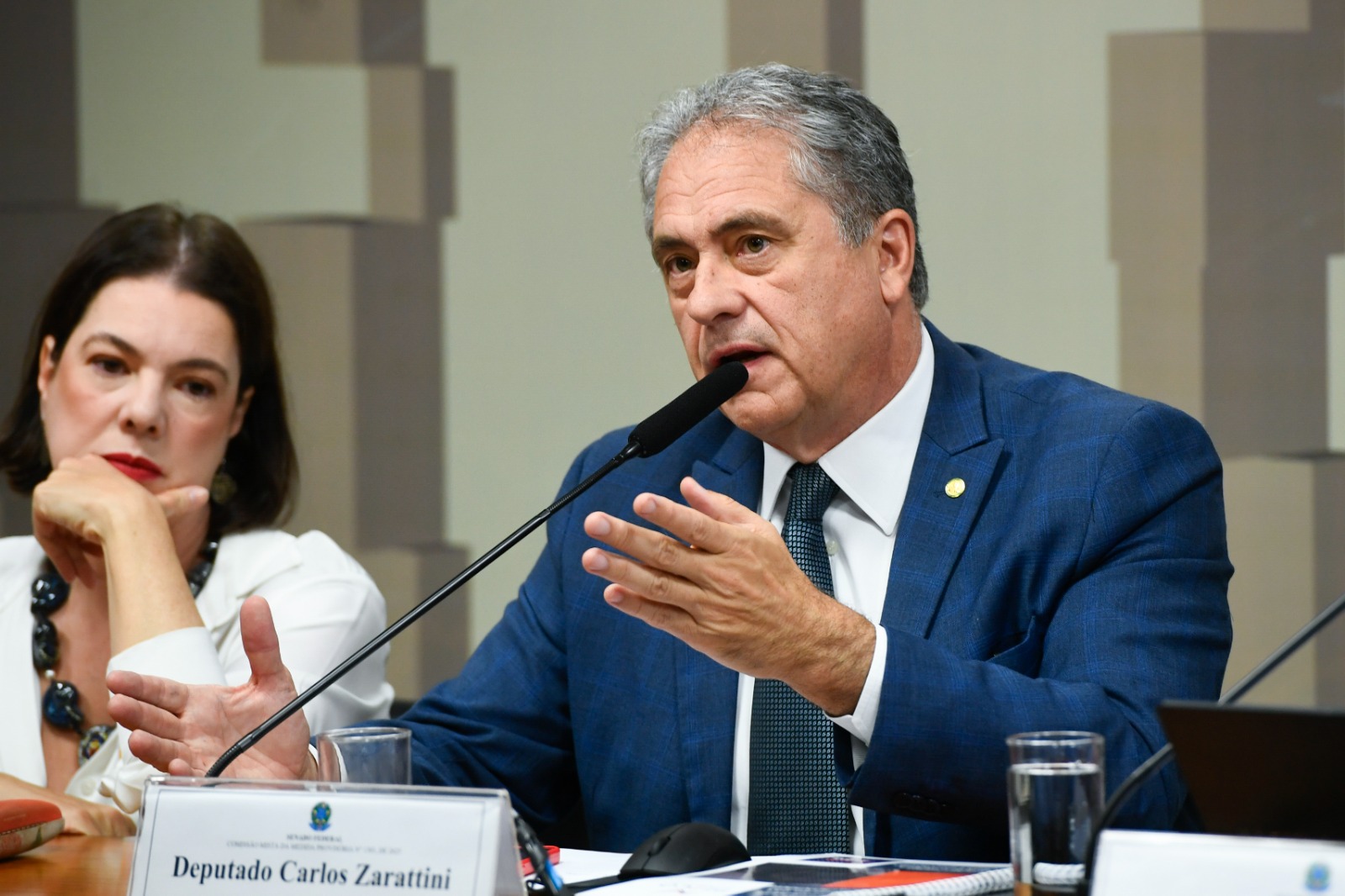 Congresso avança no debate da MP 1.303/25 sobre tributação de investimentos e apostas on-line