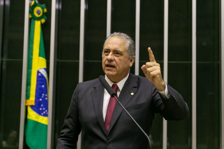 Zarattini defende aumento da tributação das apostas online