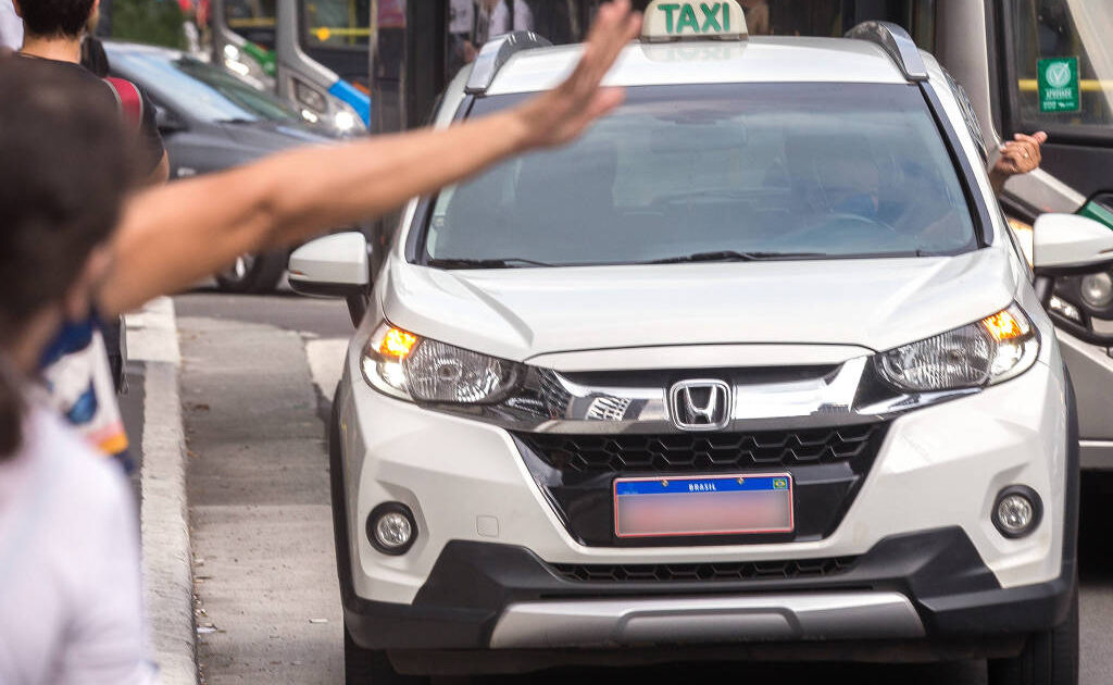 Zarattini garante direito de herança de alvarás de táxi com aprovação da MP 1.305/2025